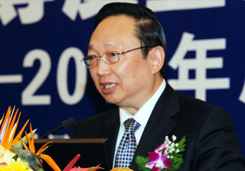 消費(fèi)維權(quán)專家、中消協(xié)原副秘書長(zhǎng)武高漢